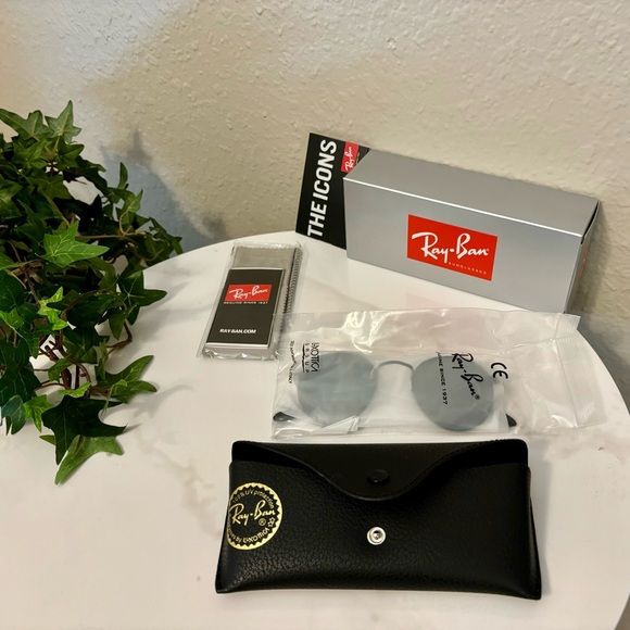 New Ray-Ban RB3447 Round Metal unisex Sunglasses - Black Frame, Size 50-21 - Picture 3 of 10